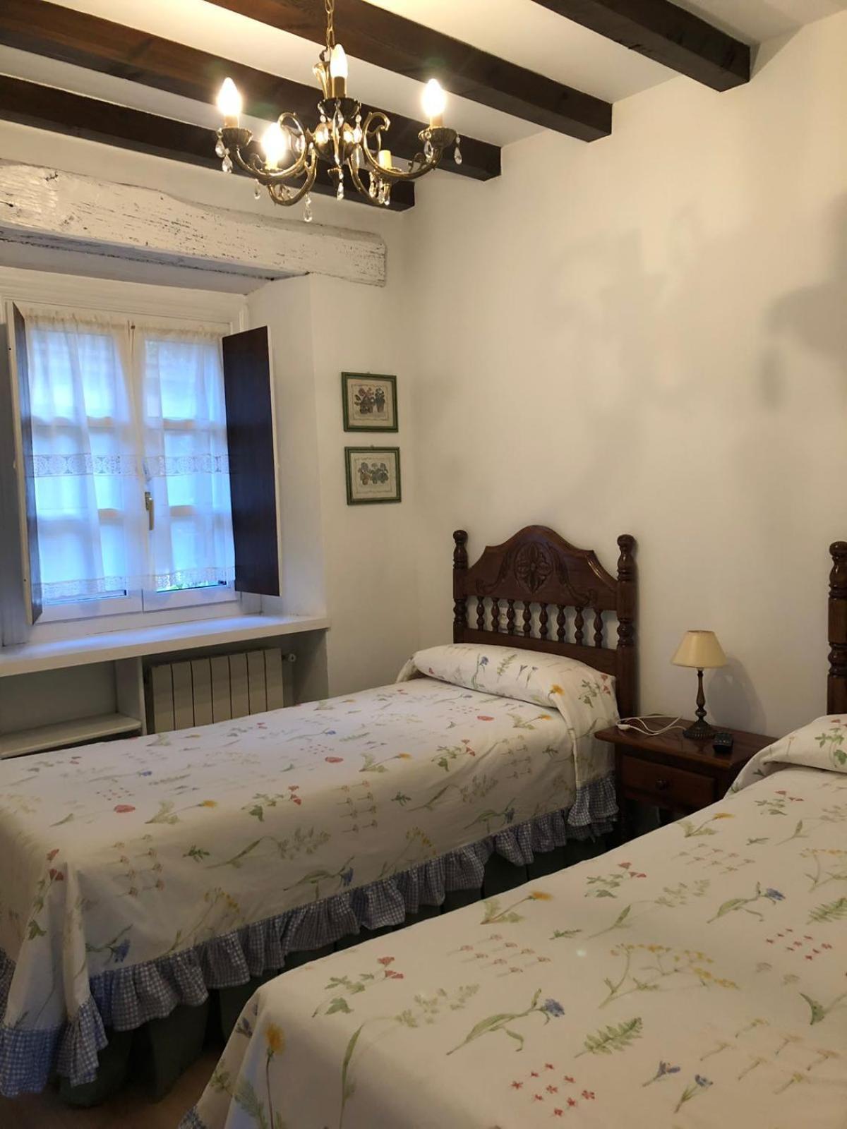 Apartamentos La Casona Ucieda Bagian luar foto