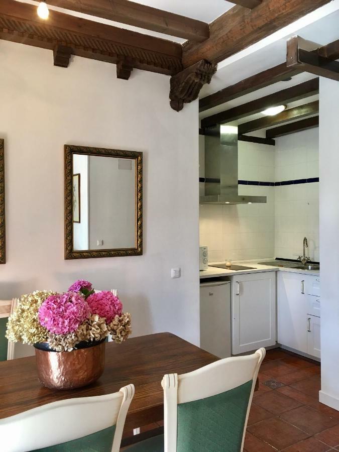 Apartamentos La Casona Ucieda Bagian luar foto